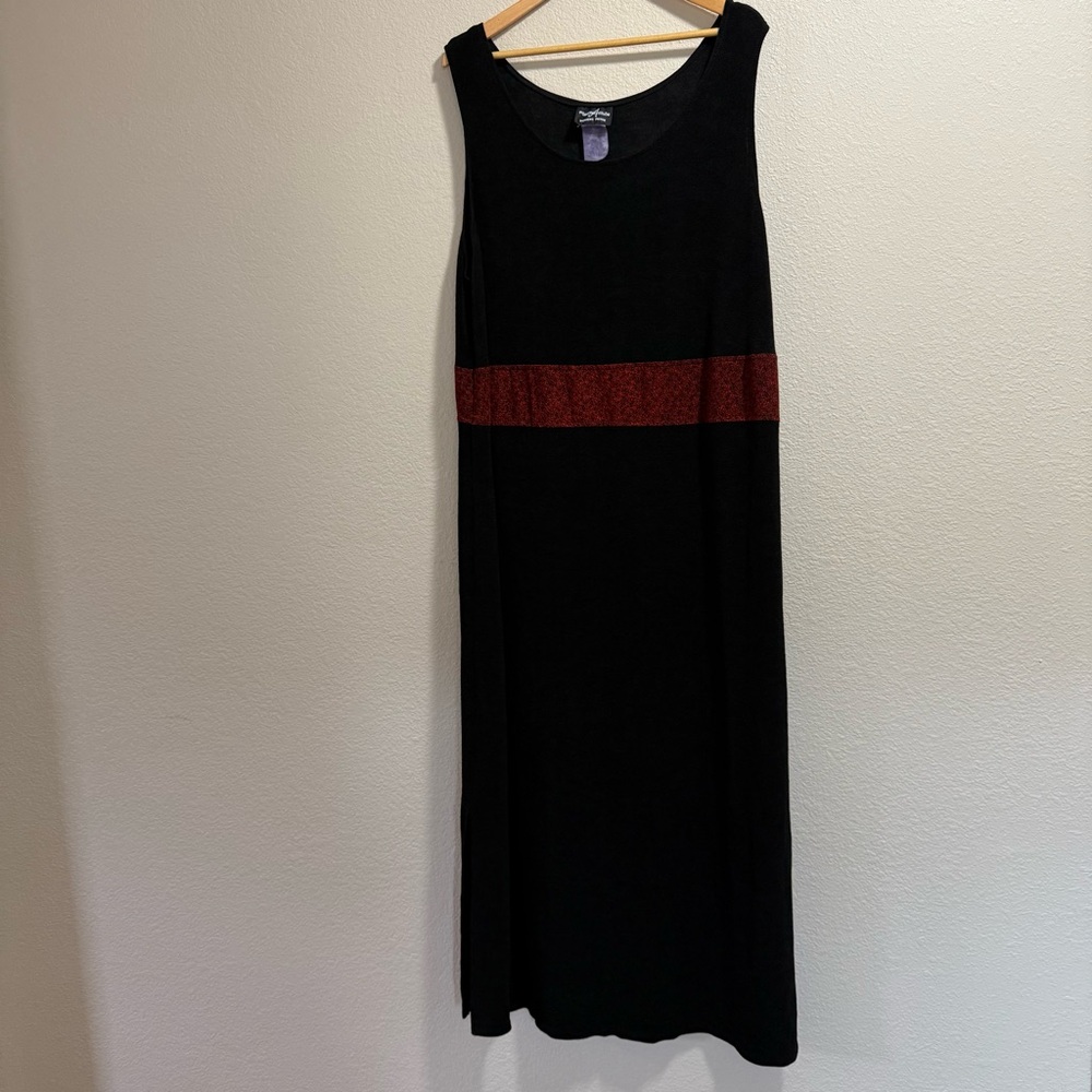 Positive Attitudes Women’s Petite Black and Red Sleeveless Dress - Size 24